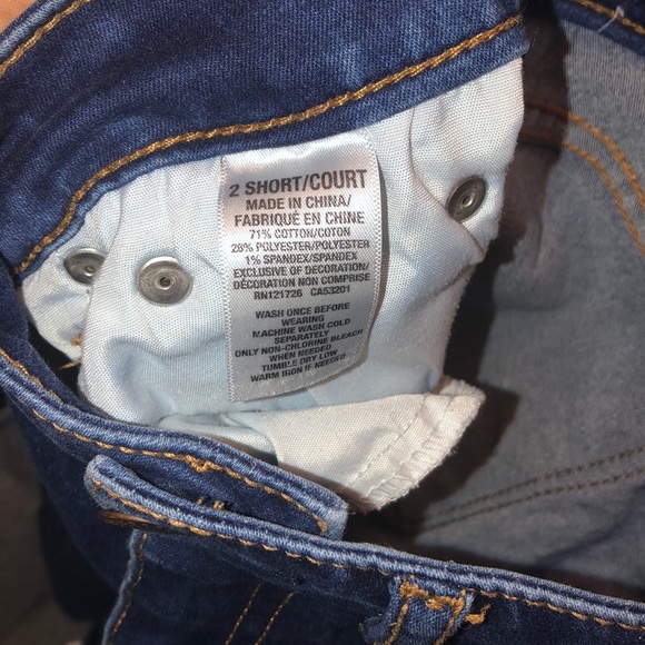 Blue Jeans - Picture 6 of 6